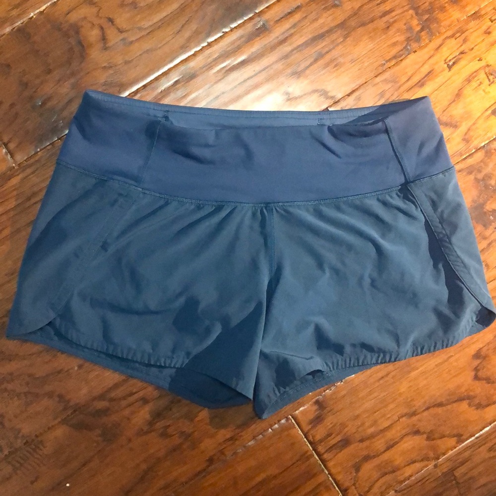 Lululemon size 6